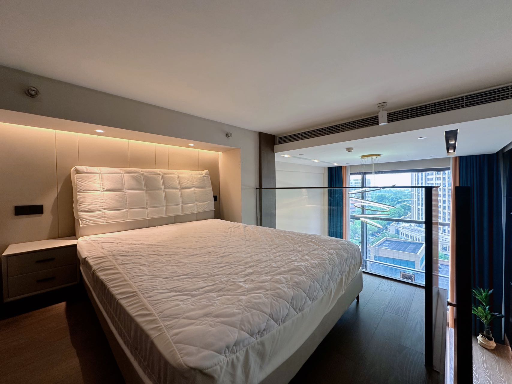 Yi Hao Yuan 4-811 壹号院 4-811